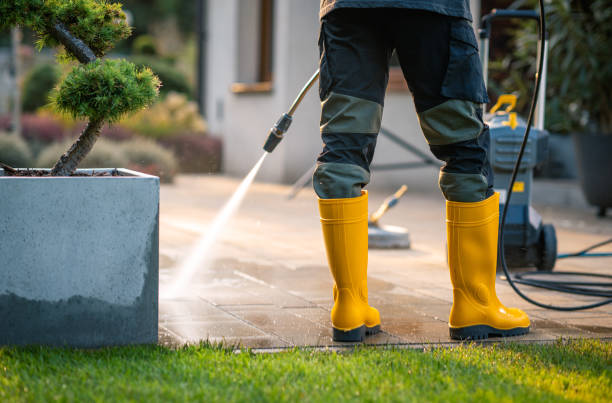 Why Choose Our Certified Pressure Washing Experts for Your Project Needs in Lauderdale Lakes, FL?